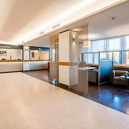 Newton Hotel