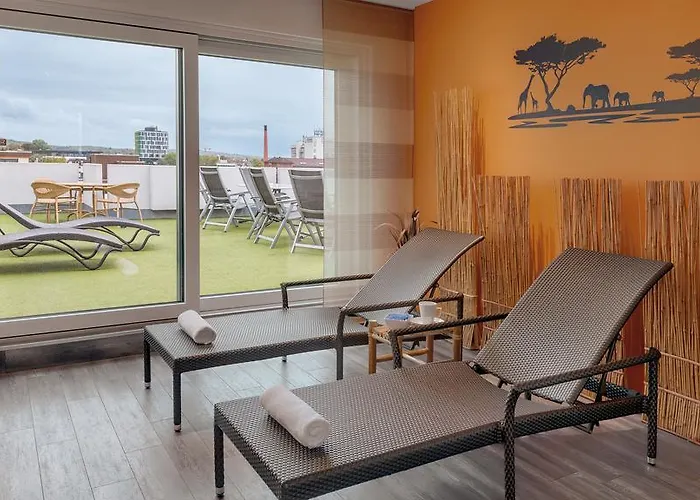 海尔布​​隆牛顿酒店 4* 海尔布隆